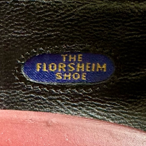 GUC Florsheim Men’s Dress Shoe Size 9 - Cut Tassles Otherwise Excellent Conditon - Picture 9 of 13